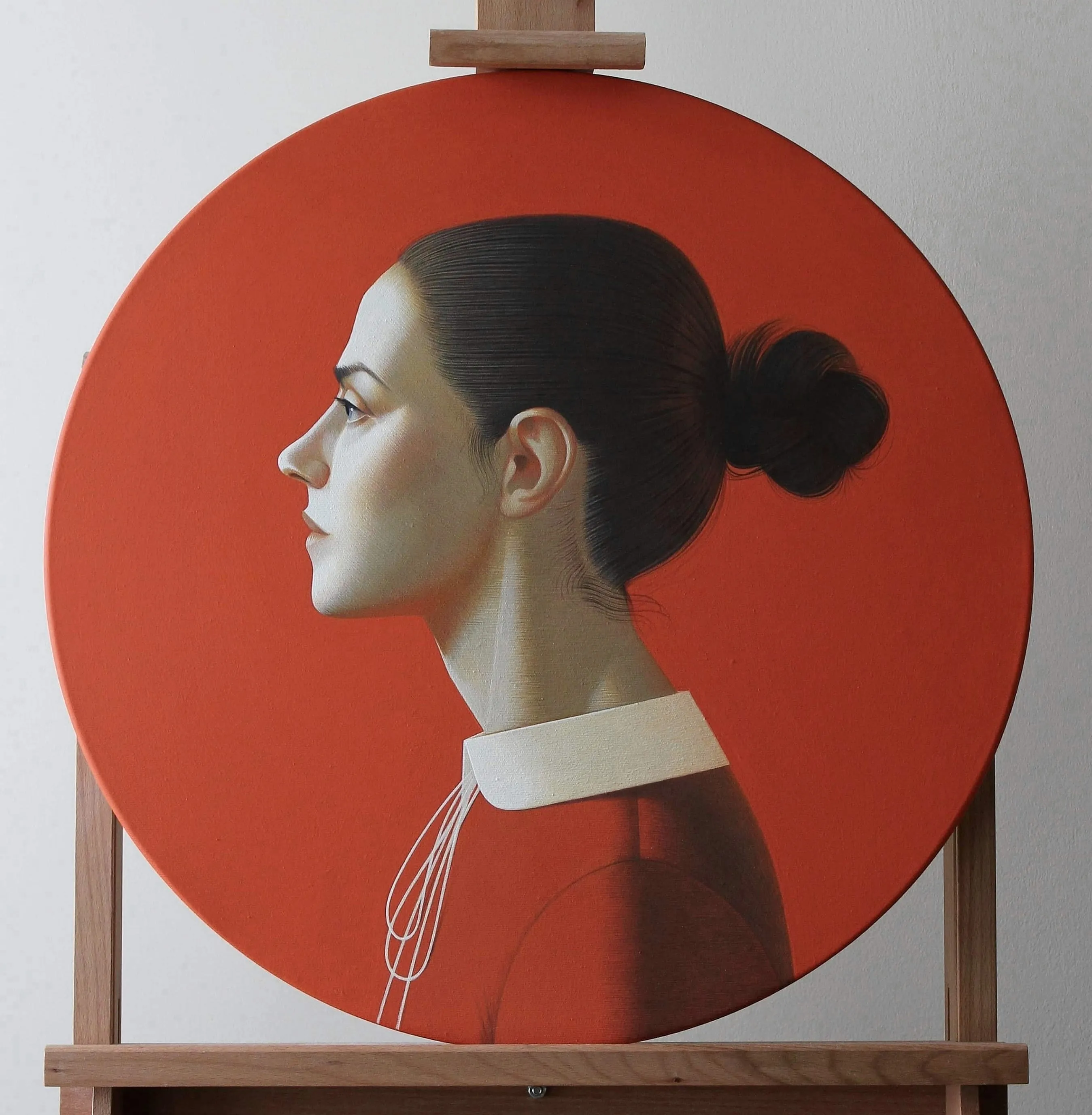 Image of "Автопортрет" by Inna Vodostavska, size: d-60cm, Painting medium, part of the Portraits series