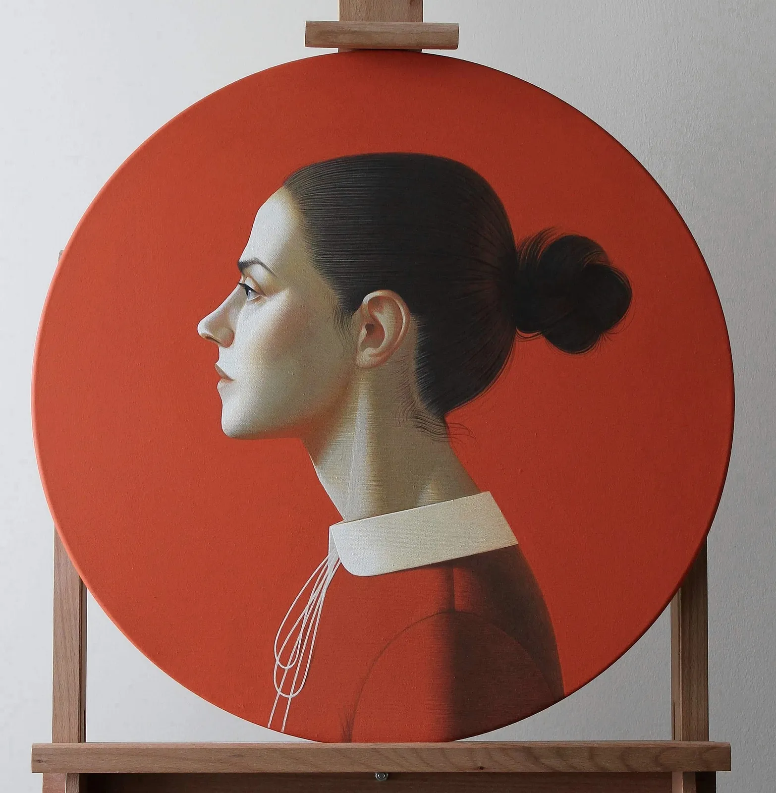 Image of "Автопортрет" by Inna Vodostavska, size: d-60cm, Painting medium, part of the Portraits series